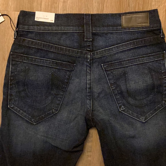 - True Religion Relaxed Straight Ricky Shorts - Picture 7 of 7